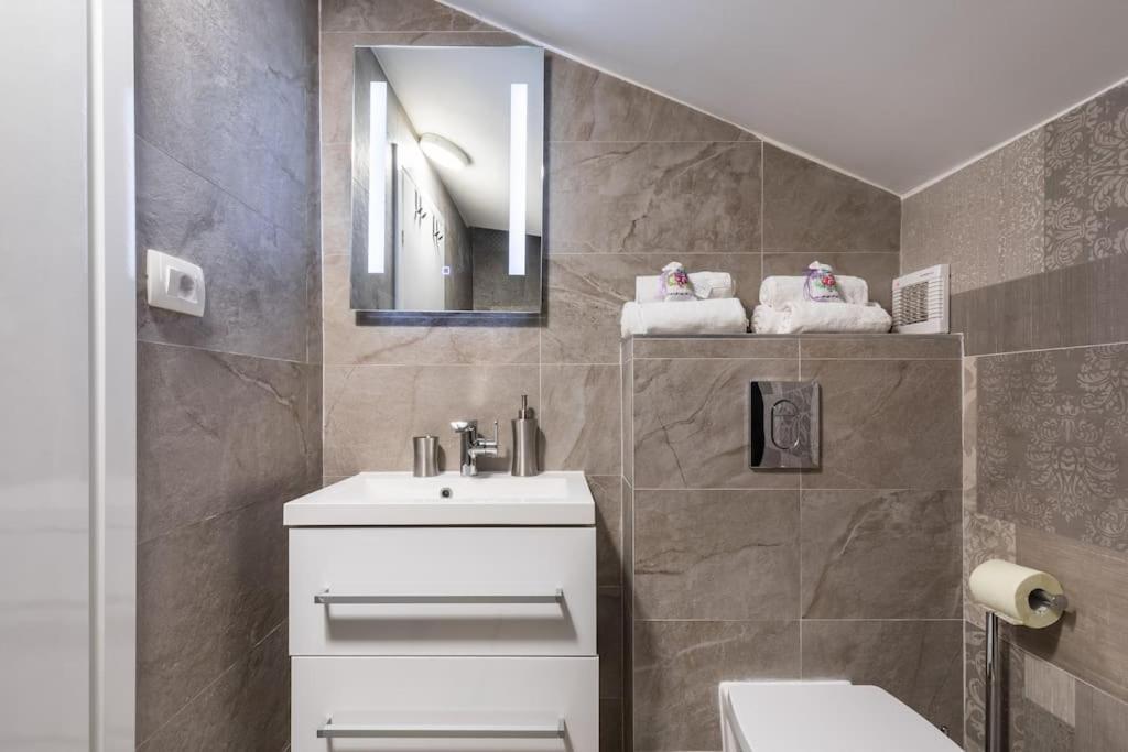 ספליט Elegant Residence Rooms & Apartments מראה חיצוני תמונה